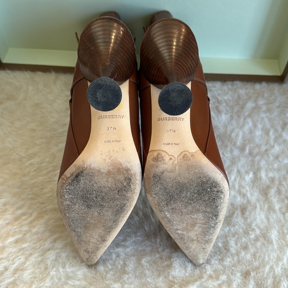 Burberry Ankle Boot - original box and dust bag included- 7.5 US - Picture 7 of 10